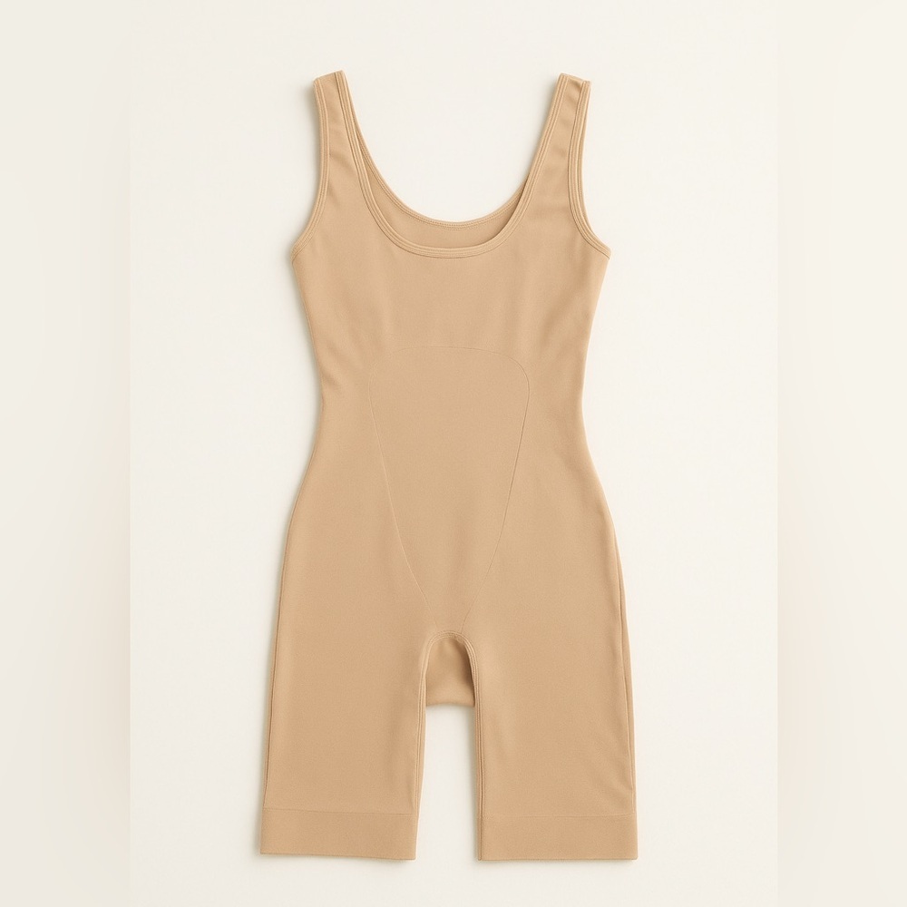 SPANX by Sara Blakely Nude Shapewear Bodysuit Sz SP